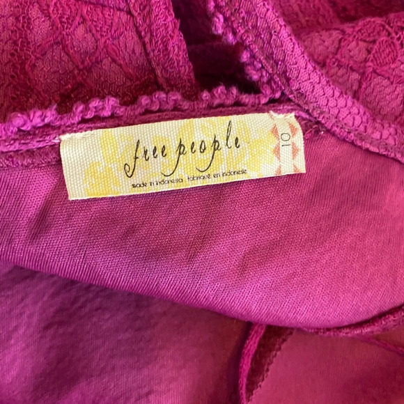 Free People Magenta Lace Dress Sz 10 key hole front opening - Picture 4 of 4